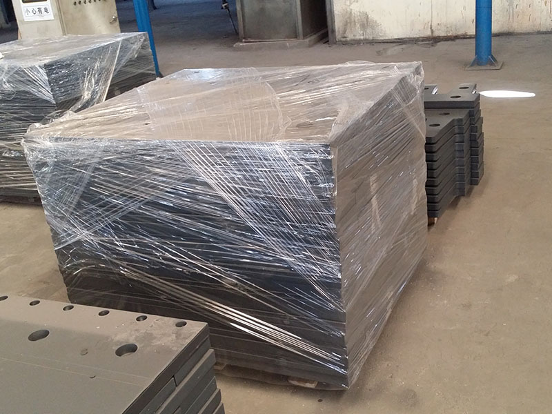 ������s�b��